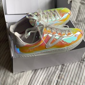 Tretorn tennis shoes